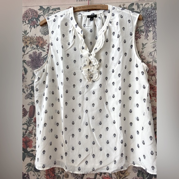 100% Silk TALBOTS Sumptuous Ruffle Front Sleeveless Blouse in Ivory - Picture 1 of 10